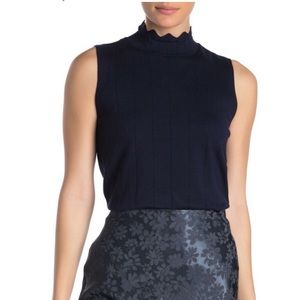 NWT Devotion by Cyrus scalloped tank sweater